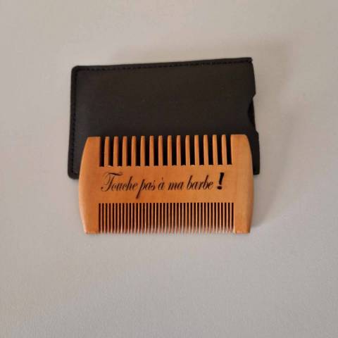 Peigne à barbe